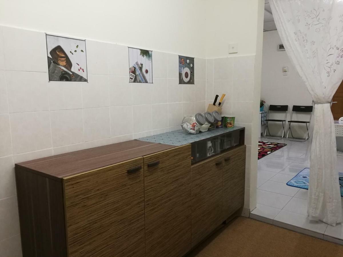 A1-04-03 Damiana Apartment Танджунґ-Малім Екстер'єр фото